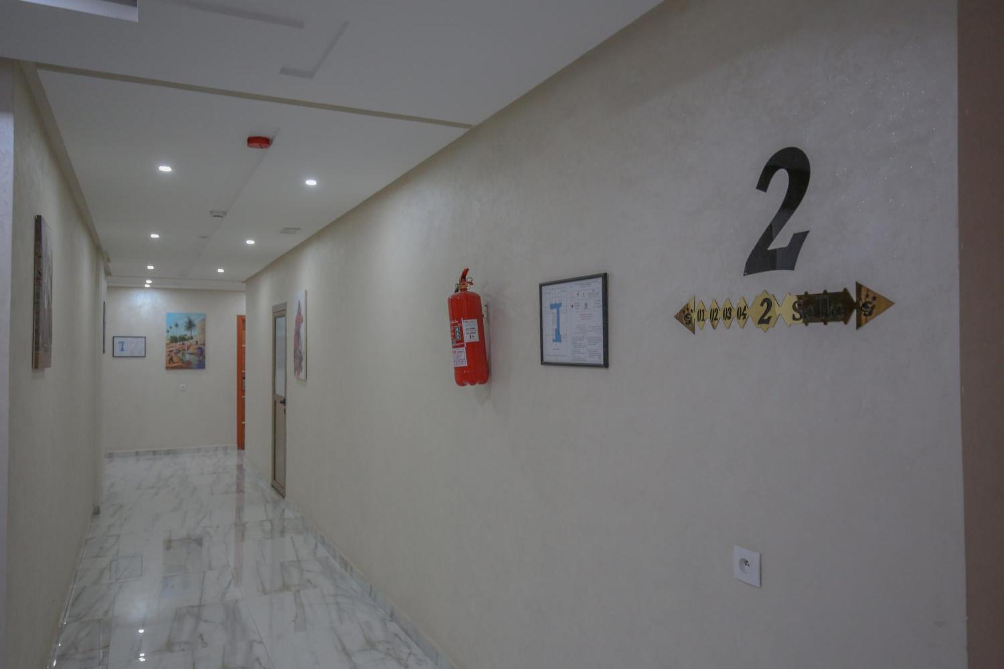 Fekri Hotel メクネス エクステリア 写真